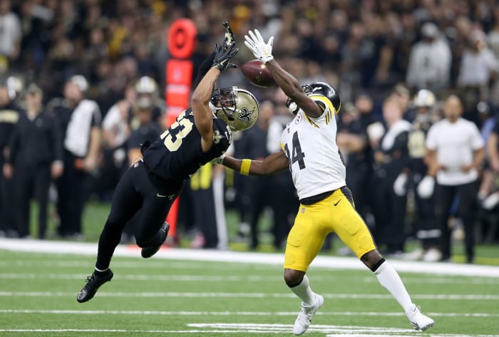 New Orleans Saints cornerback Marshon Lattimore (23) breaks up a pass intended for Pittsburgh Steelers receiver Antonio Brown (84). Mandatory Credit: Chuck Cook-USA TODAY